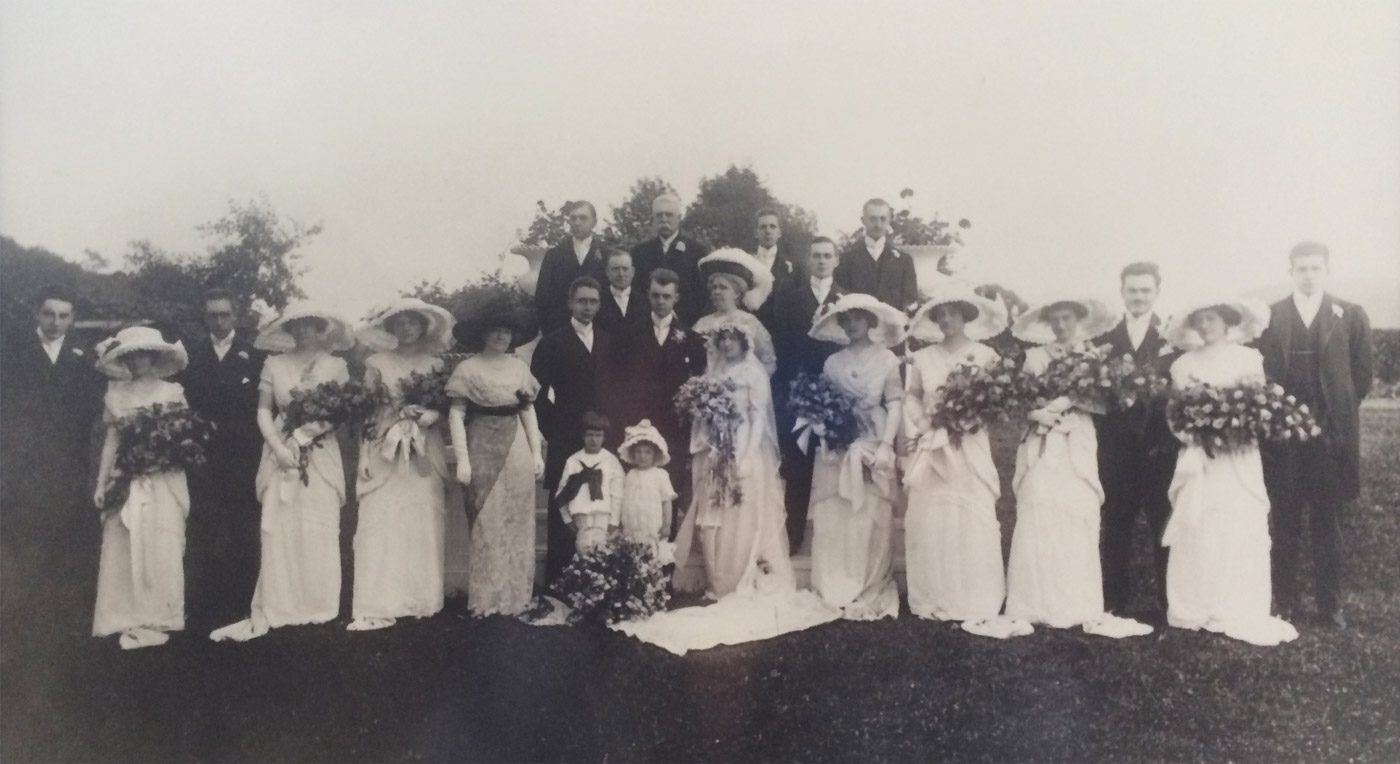 Hearthstone Castle Rathmel/Parks Wedding Parks/Rathmell wedding party photo